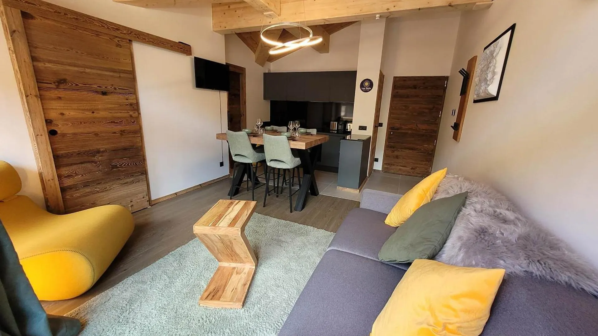 Appartement 3★ Pour 4 Avec Balcon, Proche Centre Et Pistes, Les Gets - Fr-1-598-152